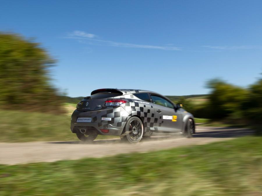  Renault Megane RS RS N4 2010 года  (фото 4 из 6)